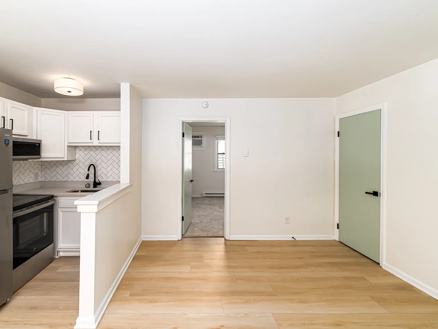 410 E. Little Creek — Photo 3