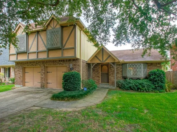 4520 Chateau Dr, Metairie, LA 70002