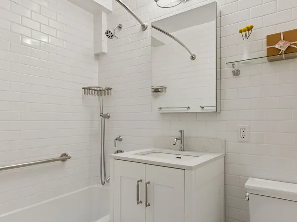 301 East 69th Street image 6 of 11