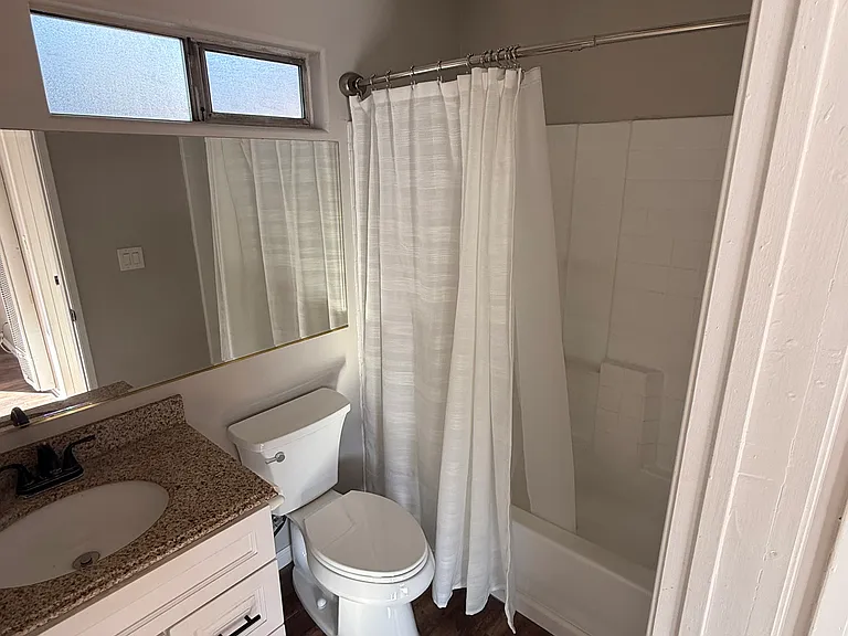 3225 Montrose Ave #A — Photo 14