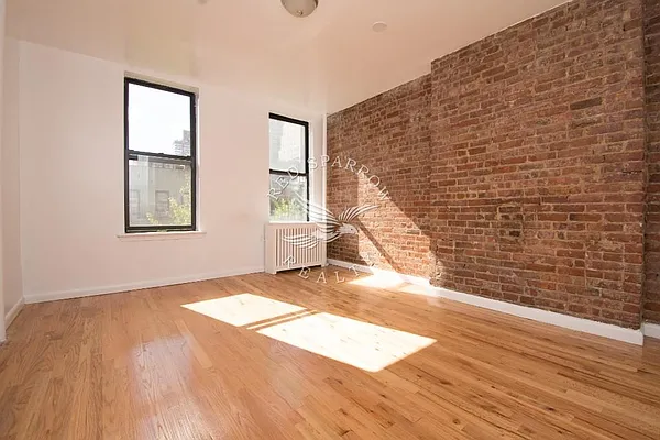 Rented by Red Sparrow Realty Group | media 30