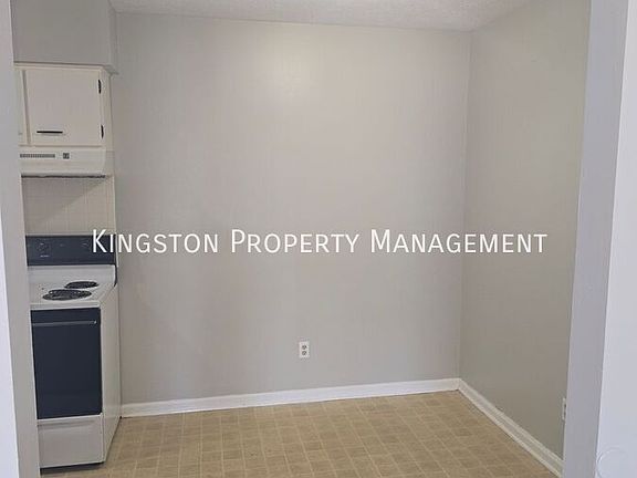 3rd image of 100 Summit Dr #9