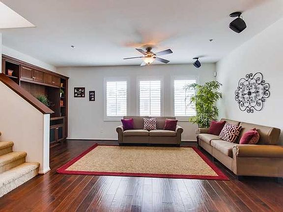 4th image of 17011 Calle Trevino Unit 1