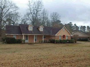 809 Eagles Nest Dr, Byram, MS 39272
