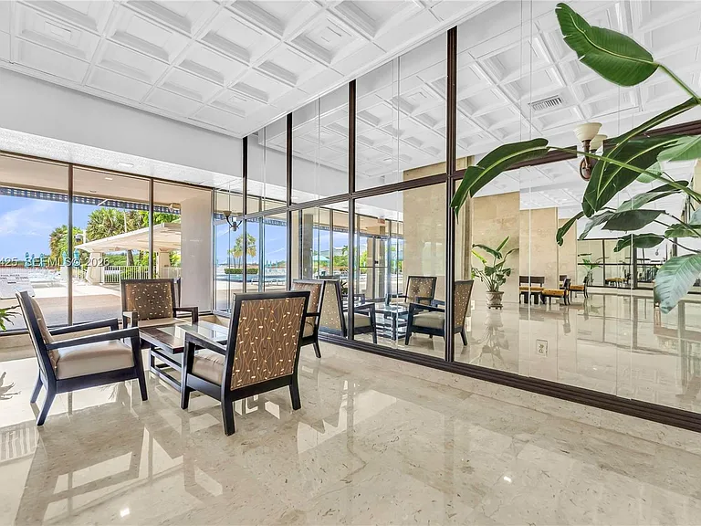 300 Bayview Dr #214 — Photo 41