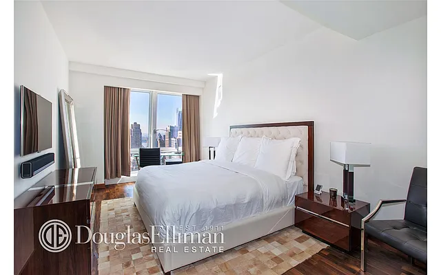 Sold by Douglas Elliman | media 4
