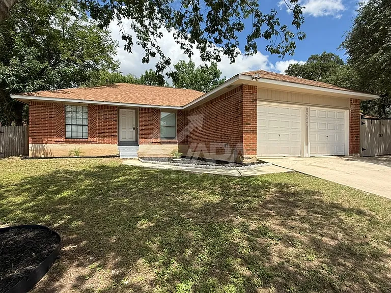 4900 Timber Trce — Photo 2