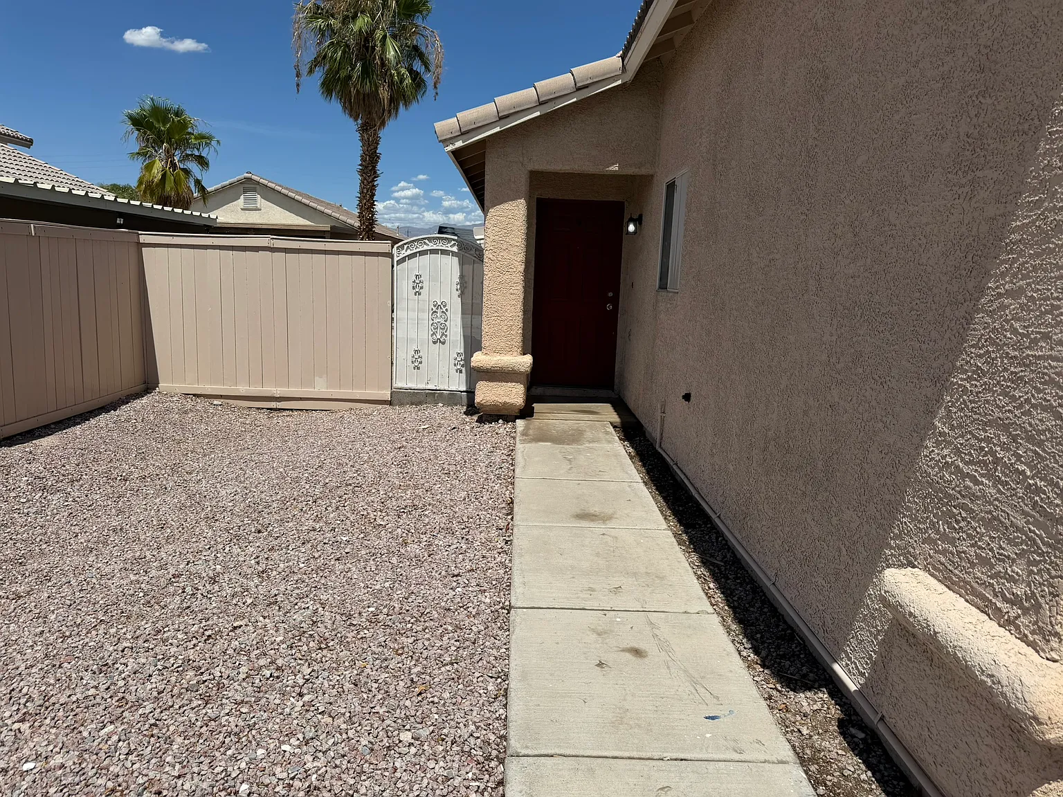 4 bed, 1576 sqft, $1,950 — Photo 3
