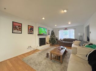 1413 Hillcrest Dr, Blacksburg, VA 24060