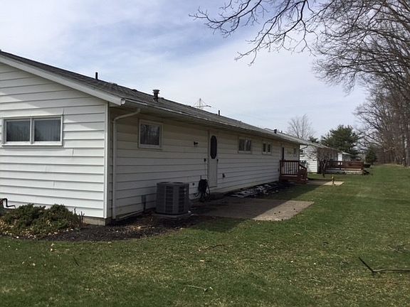 4th image of 1727 Olive Ct
