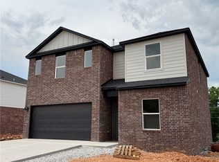 1550 Ridgeview Dr, Springdale, AR 72764