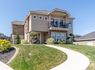 1043 Cayuse Dr, Richland, WA 99352