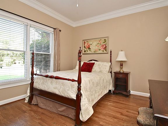 Main Floor Guest Suite