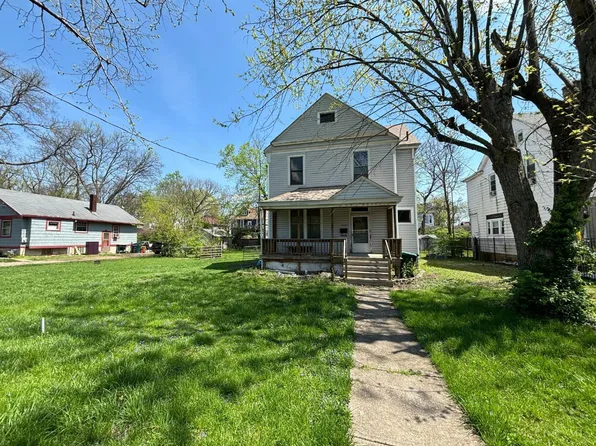 8444 Woodbine Ave, Cincinnati, OH 45216