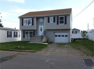 18 E Coddington Ave, Avenel, NJ 07001