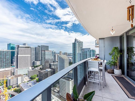 2nd image of 1000 Brickell Plz #4214