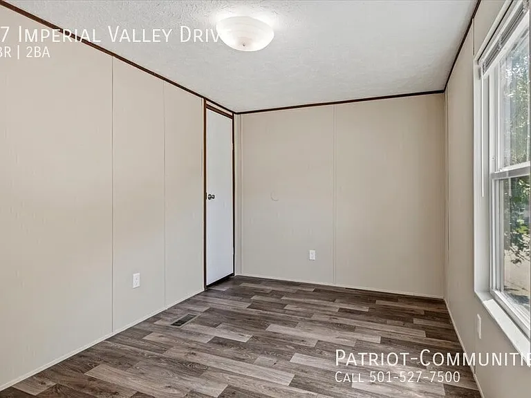 47 Imperial Valley Dr — Photo 16