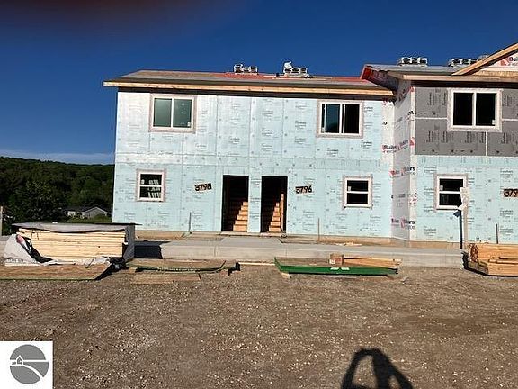 4th image of 3788 Woodgate Dr #6