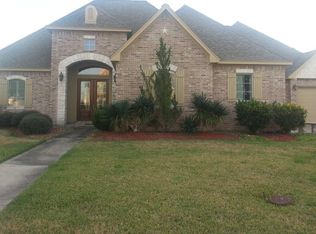 110 Spanish Oak Cir, Lake Jackson, TX 77566