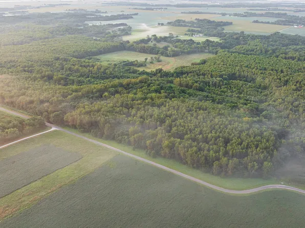 951 County Road 9, Roodhouse, IL 62082