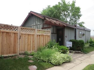 1745 8th St, Brookings, SD 57006