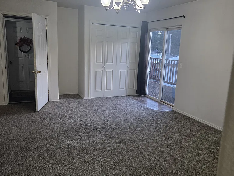 2983 Roosevelt Rd #4 — Photo 2