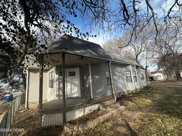 407 N Tom St, Webb City, MO 64870