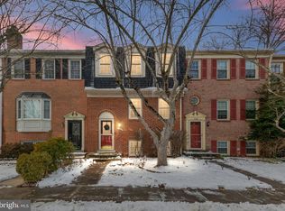 12242 Cinnamon St, Woodbridge, VA 22192