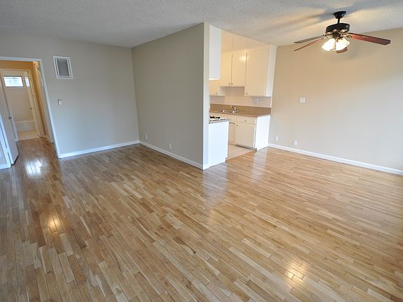 4th image of 12050 Tiara St #18272218