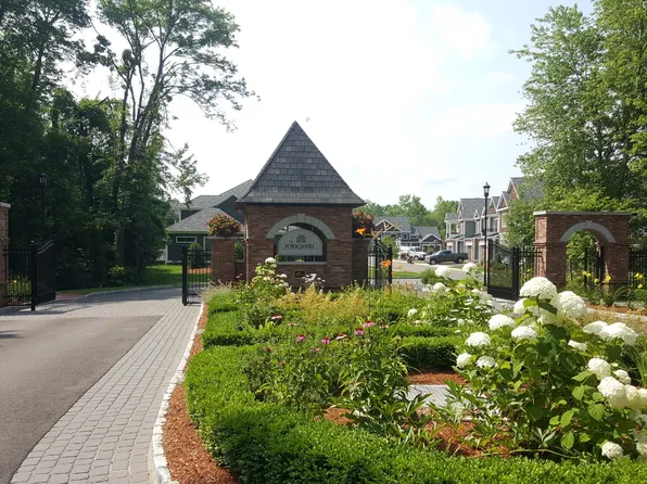 1 Yorkshire Court #1, Farmington, CT 06032