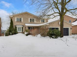 597 Forest Hill Dr W, Kingston, ON K7M 7N6