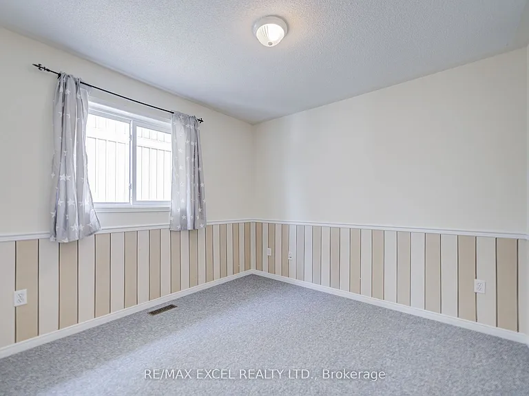 43 Beaumaris Cres — Photo 32