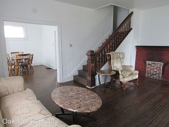 2nd image of 722 Klondyke Ave