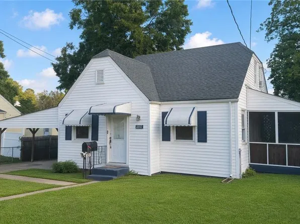 2202 Willow Wood Dr, Norfolk, VA 23509
