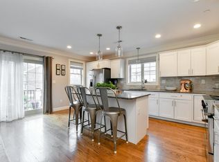 22 Hawthorne St #2, Roxbury, MA 02119