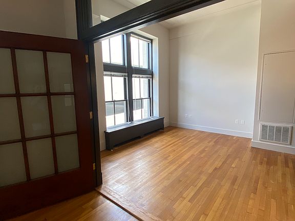 2nd image of 426 Mulberry St #10940010