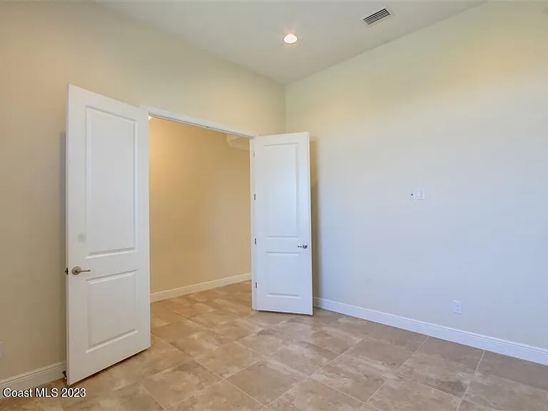 7378 Bluemink Ln — Photo 3