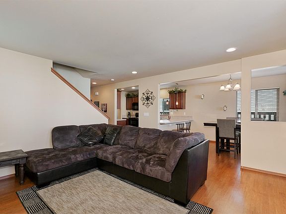 5th image of 4716 145th St NE
