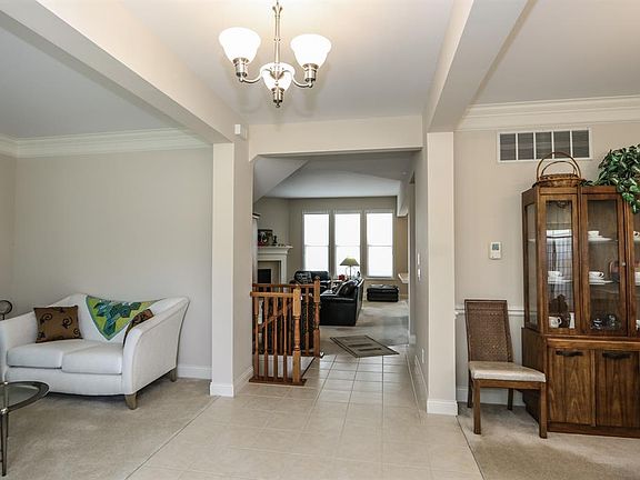 4th image of 7179 Woodberry Dr