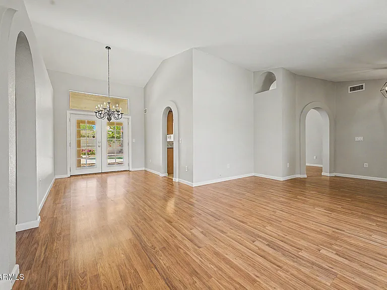 5731 E Marilyn Rd — Photo 6