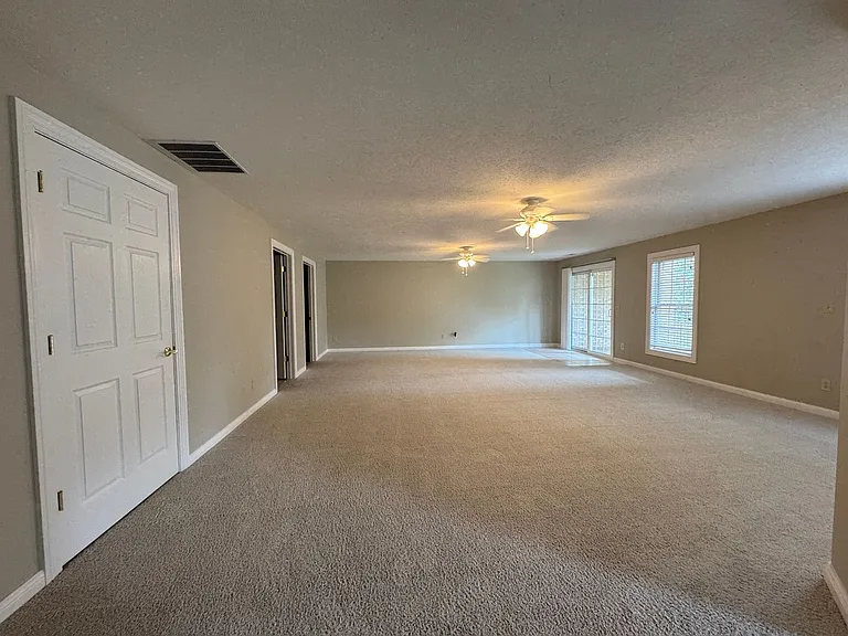51 Cambridge Cir — Photo 7