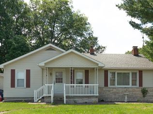 21073 State Route 127, Nashville, IL 62263