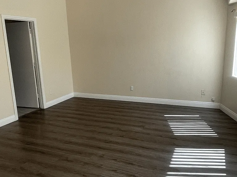 3527 Bronco Buster Ct — Photo 18