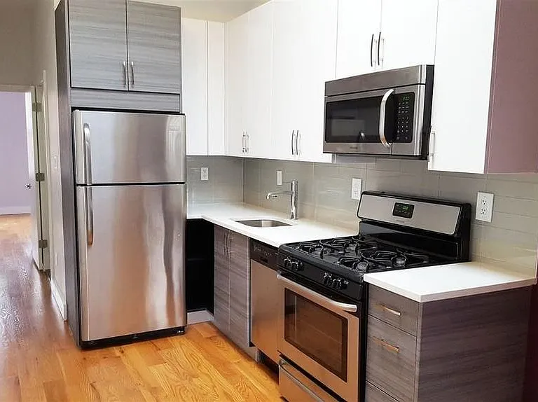 1250 De Kalb Ave #3R — Photo 2
