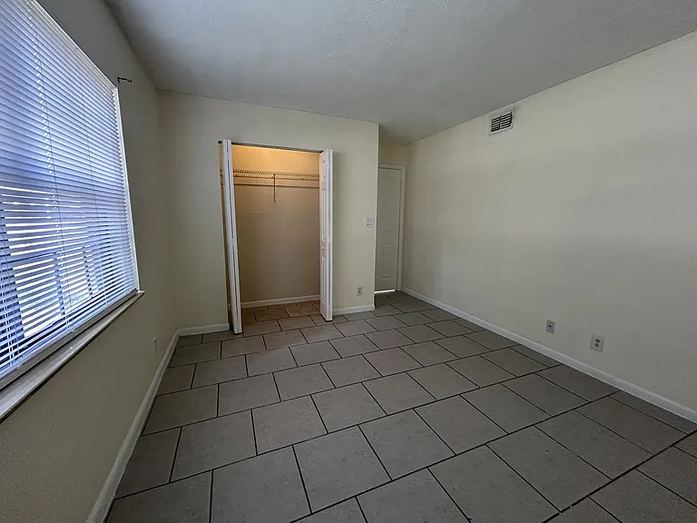 7625 Tam Oshanter Blvd #102-2 — Photo 8