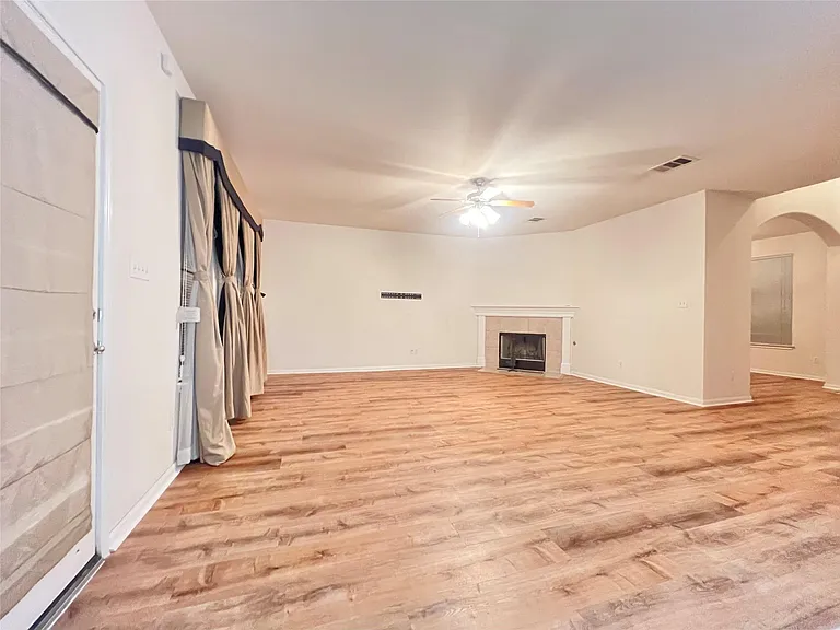 1103 Apollo Ln — Photo 7