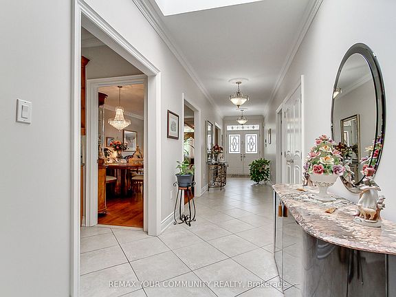 5th image of 30 Elm Grove Ave