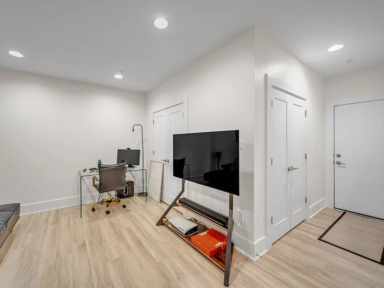11326 Emerald Park Rd — Photo 24