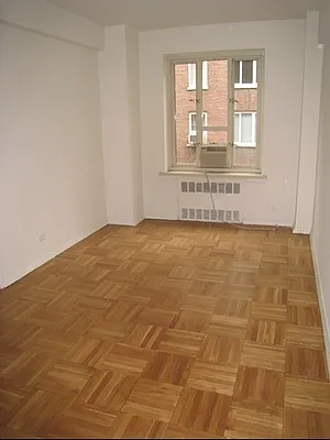 Rented by City Connections Realty | media 8