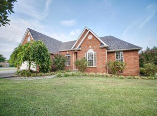 2402 Mission Ridge Dr, Murfreesboro, TN 37130